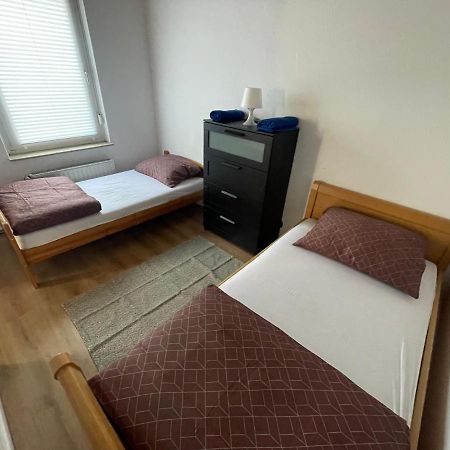 Ruhiges Zentral Gelegenes Apartment In Guetersloh Exterior foto